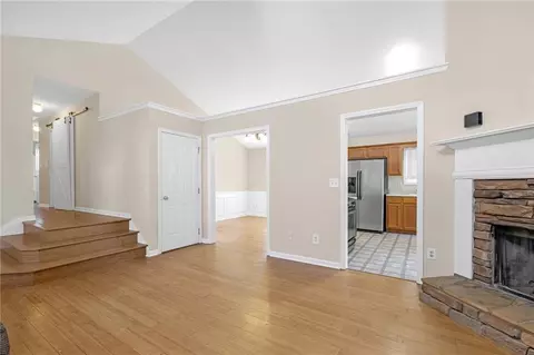 21 Barrington Ct, Hiram, GA 30141