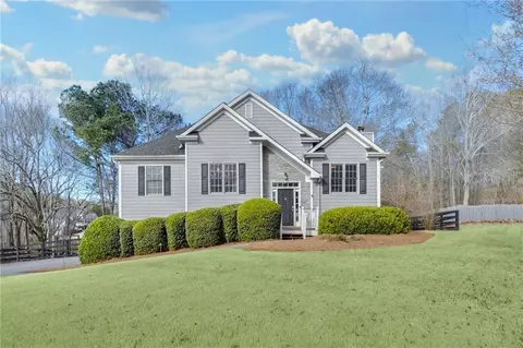 108 Sweetbriar Ct, Canton, GA 30115