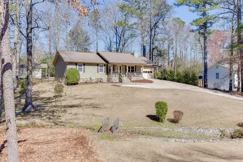 2222 Ivy Crest Dr, Buford, GA 30519