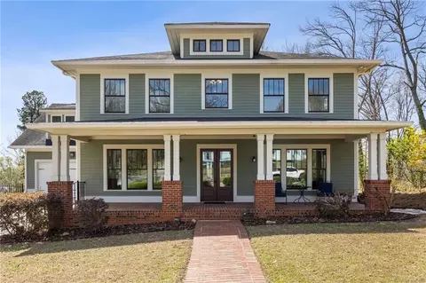 1865 Butlers Ln, Decatur, GA 30033