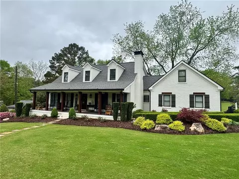 77 Russell Rd, Lawrenceville, GA 30043