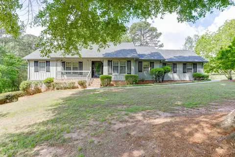 5252 Allen Rd, Oakwood, GA 30566