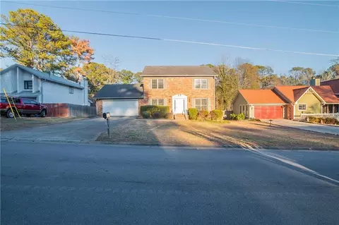 895 Smoketree Dr, Tucker, GA 30084