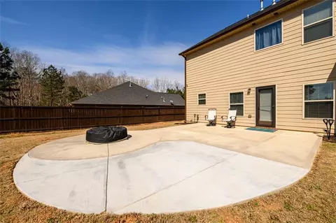 Exterior - 260 Kyndal Dr, Hampton, GA 30228 photo 7 of 18