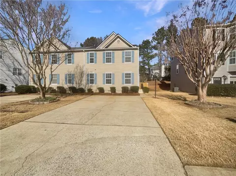 4405 Thorngate Ln, Acworth, GA 30101
