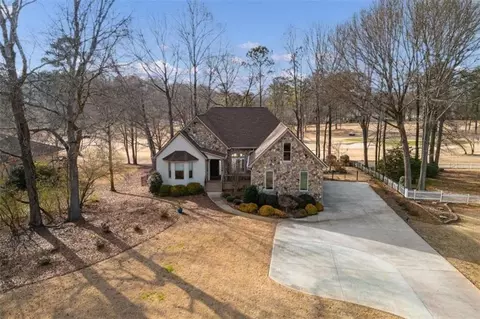 646 Sullivan Rd, Newnan, GA 30265