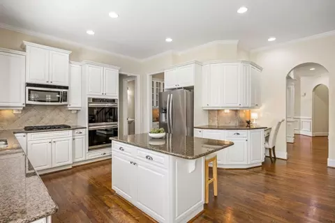 Kitchen - 1734 Doonbeg Ct, Kennesaw, GA 30152 photo 3 of 4