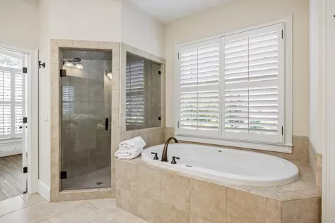 Bath - 1734 Doonbeg Ct, Kennesaw, GA 30152 photo 3 of 8
