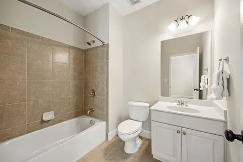 Bath - 1734 Doonbeg Ct, Kennesaw, GA 30152 photo 6 of 8