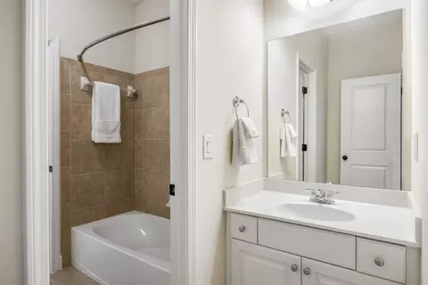 Bath - 1734 Doonbeg Ct, Kennesaw, GA 30152 photo 8 of 8