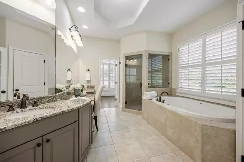 Bath - 1734 Doonbeg Ct, Kennesaw, GA 30152 photo 2 of 8