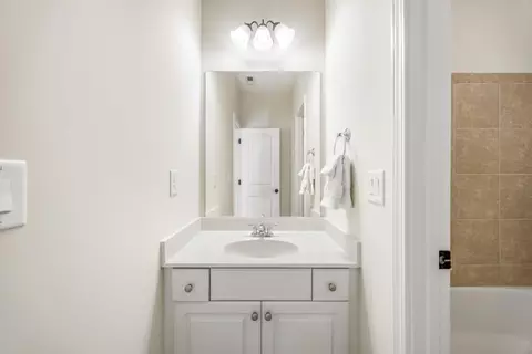 Bath - 1734 Doonbeg Ct, Kennesaw, GA 30152 photo 7 of 8