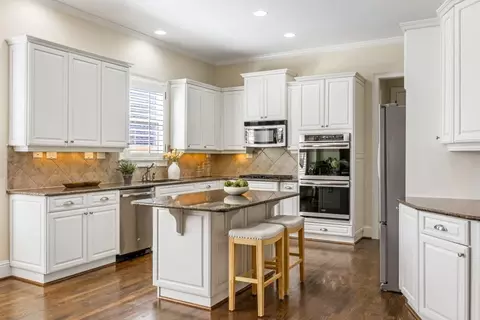Kitchen - 1734 Doonbeg Ct, Kennesaw, GA 30152 photo 2 of 4