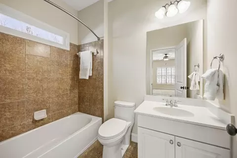Bath - 1734 Doonbeg Ct, Kennesaw, GA 30152 photo 5 of 8