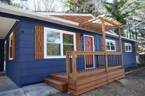 810 Gettysburg Trl, Kennesaw, GA 30144
