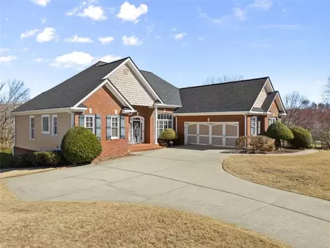 454 Long Mountain Ct, Clermont, GA 30527