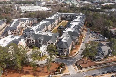 229 Peachtree Hills Ave #124, Atlanta, GA 30305