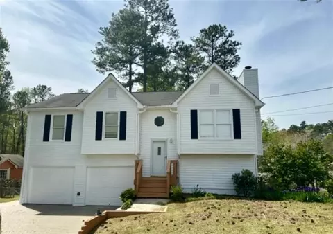 190 Applejack Dr, Douglasville, GA 30134