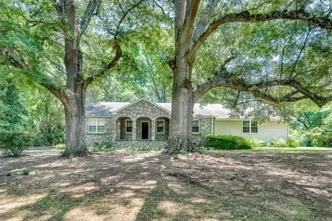 1110 Asbury St, Oxford, GA 30054
