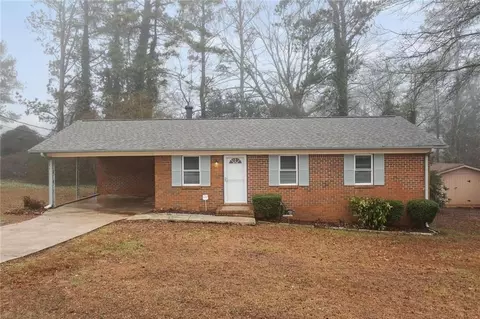 4909 Merlin Dr, Oakwood, GA 30566
