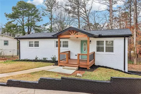 5901 Miller Rd, Austell, GA 30106