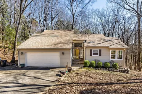 920 Pine Grove Pointe Dr, Roswell, GA 30075