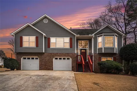 2901 Soapstone Ct, Powder Springs, GA 30127
