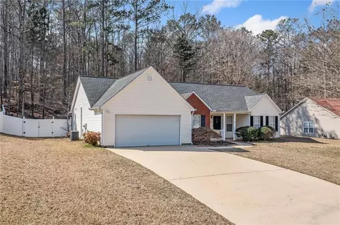 55 Vintage Dr, Covington, GA 30014 photo 2