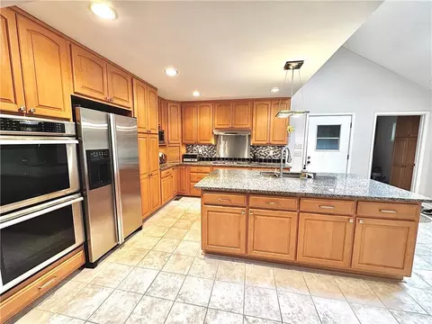 4341 Kings Way NE, Marietta, GA 30067