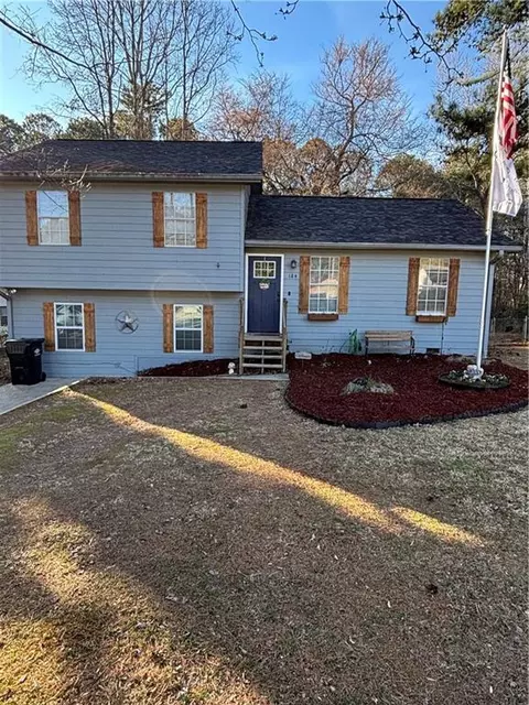 184 Cedarcrest Dr, Acworth, GA 30101