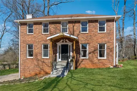 5137 Belvedere Dr, Stone Mountain, GA 30087