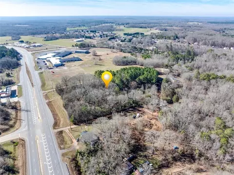 7998 Jefferson Rd, Athens, GA 30607