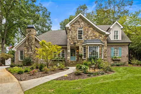 1993 Mount Vernon Pl, Dunwoody, GA 30338