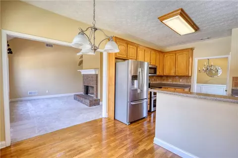 Living - 75 Horseshoe Dr, Covington, GA 30014 photo 19 of 20