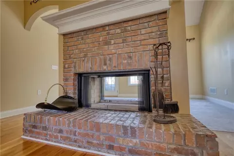Living - 75 Horseshoe Dr, Covington, GA 30014 photo 4 of 20