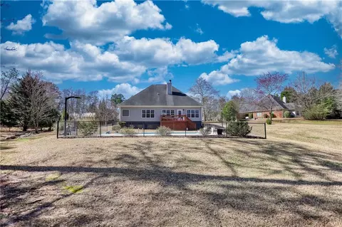 Exterior - 75 Horseshoe Dr, Covington, GA 30014 photo 11 of 16