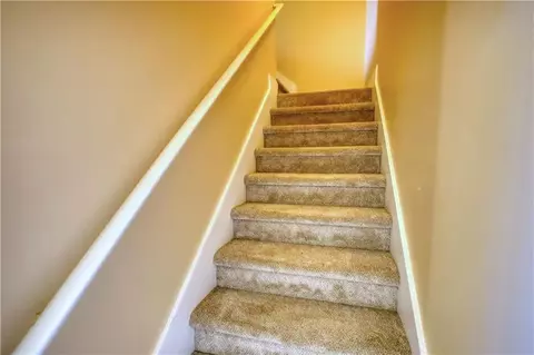 Entry Way - 75 Horseshoe Dr, Covington, GA 30014 photo 3 of 4