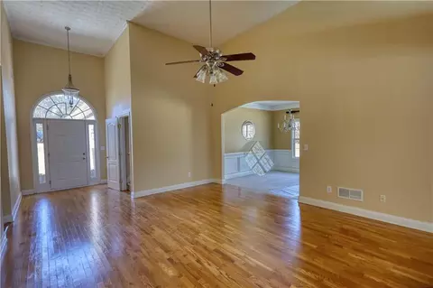 Living - 75 Horseshoe Dr, Covington, GA 30014 photo 9 of 20