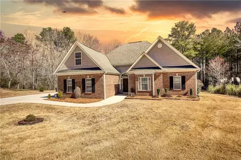 75 Horseshoe Dr, Covington, GA 30014