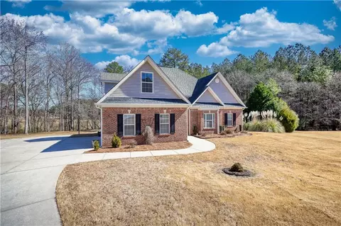 Exterior - 75 Horseshoe Dr, Covington, GA 30014 photo 4 of 16