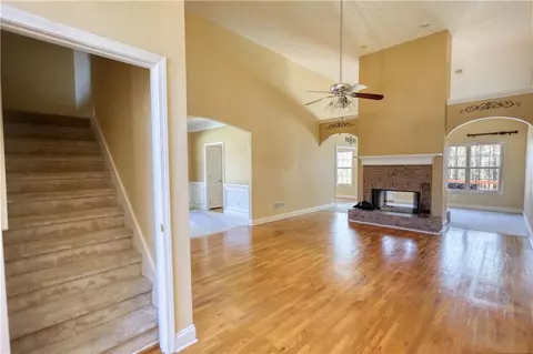 Living - 75 Horseshoe Dr, Covington, GA 30014 photo 1 of 20