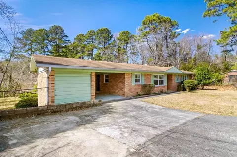 2438 Donald Ave, Macon, GA 31217