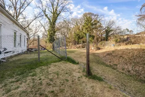 2456 Donald Lee Hollowell Pkwy NW, Atlanta, GA 30318