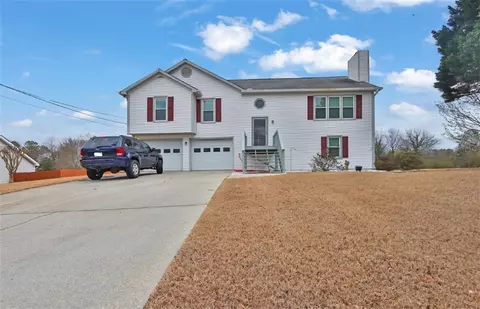 210 Meadow View Dr, Grayson, GA 30017
