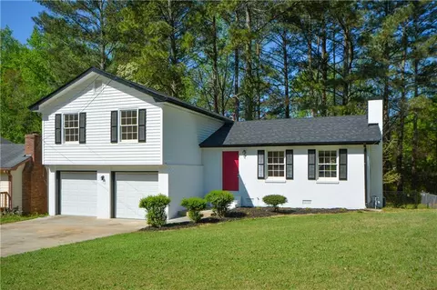 2157 Tiffany Ln, Lithonia, GA 30058