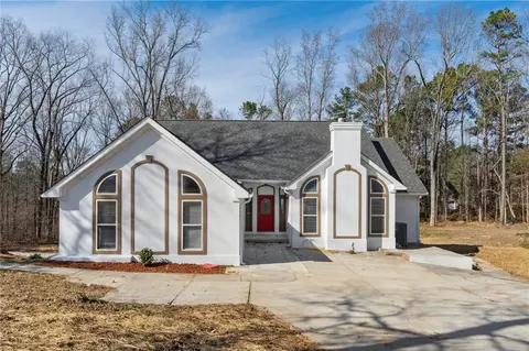 8026 Rivermont Ct, Snellville, GA 30039