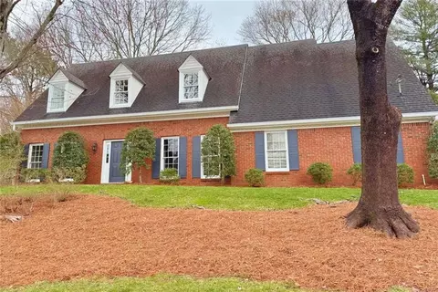 5547 Naylor Ct, Peachtree Corners, GA 30092