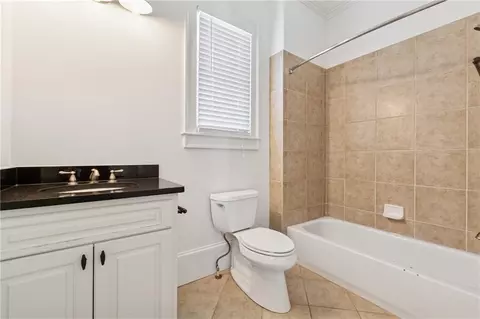 Bath - 12469 Danesfeld Dr, Milton, GA 30004 photo 1 of 5