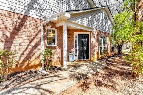 2139 Hickory Bnd SE #E, Conyers, GA 30013 photo 2