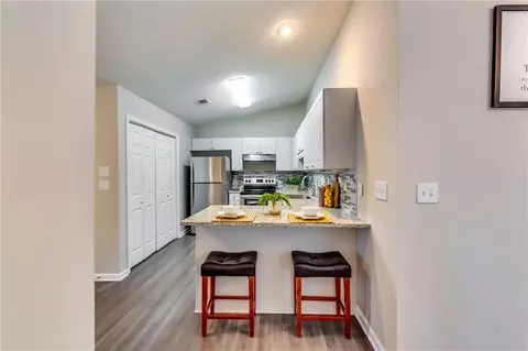2139 Hickory Bnd SE #E, Conyers, GA 30013 photo 8